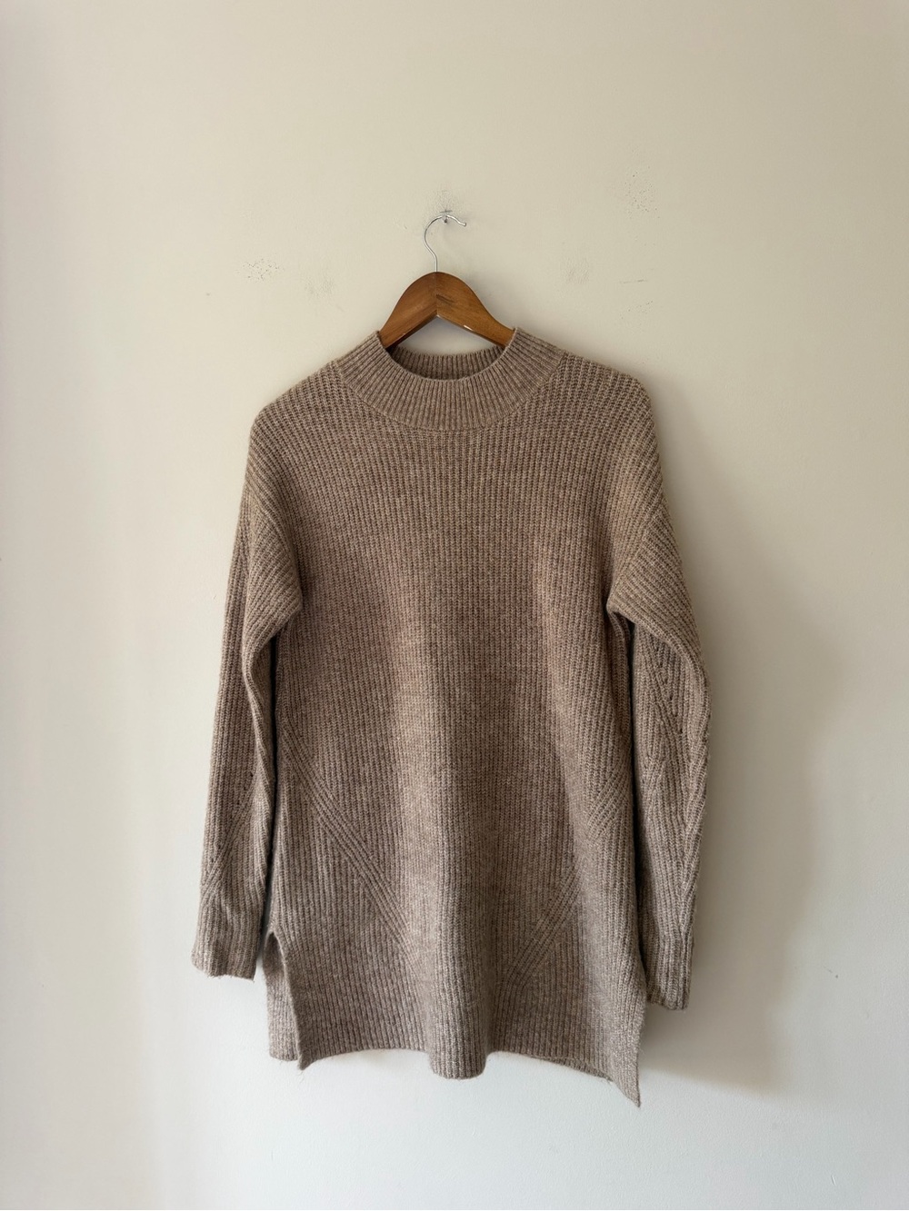 Old Navy Ribbed Tunic Sweater in Taupe Size Small